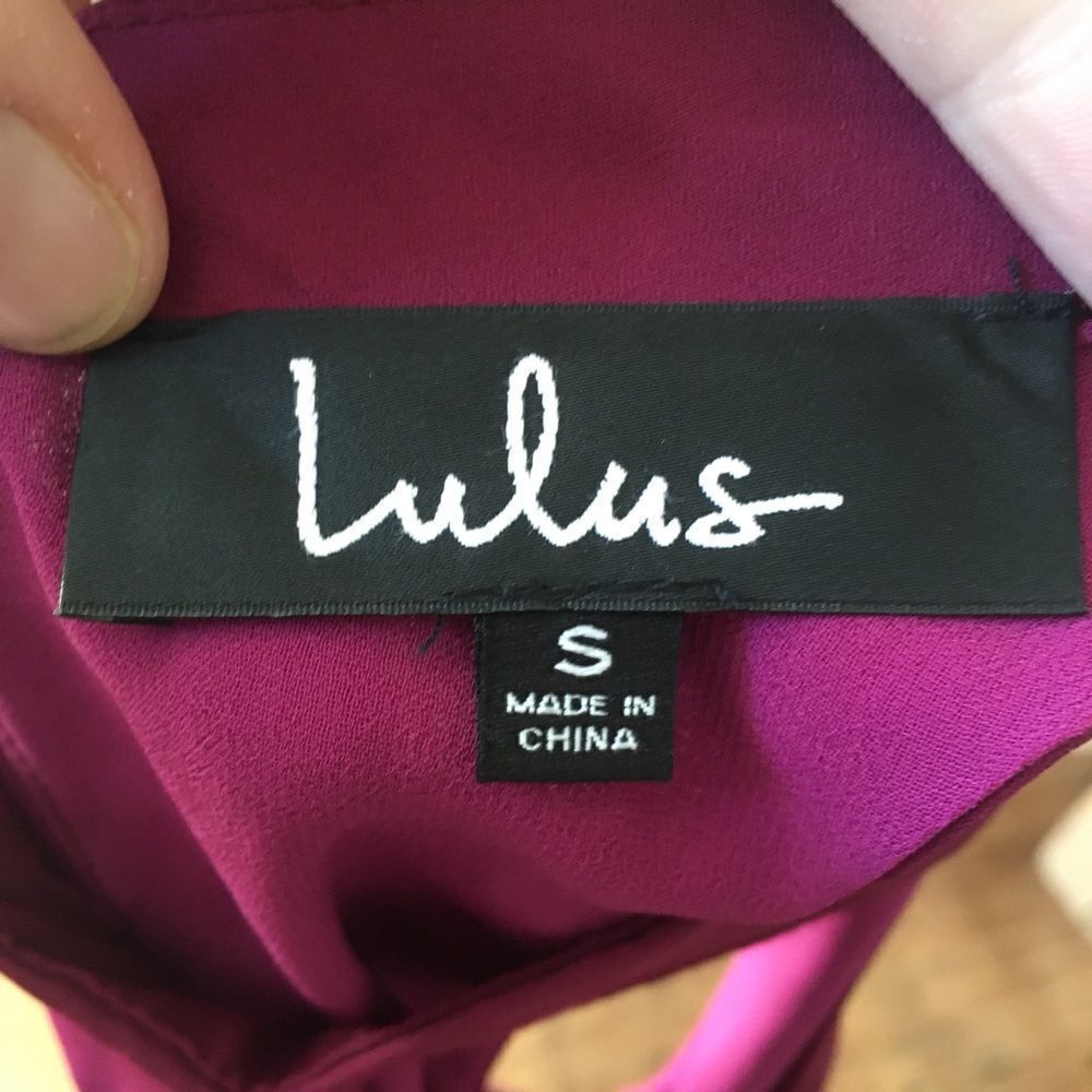 Lulu’s purple shift dress with chocker keyhole neckline - Picture 2 of 3